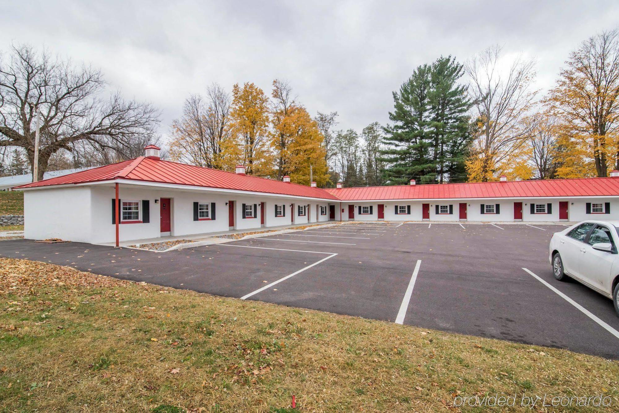 Econo Lodge Saint Albans Extérieur photo