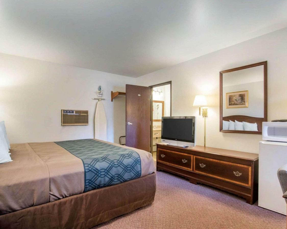 Econo Lodge Saint Albans Extérieur photo